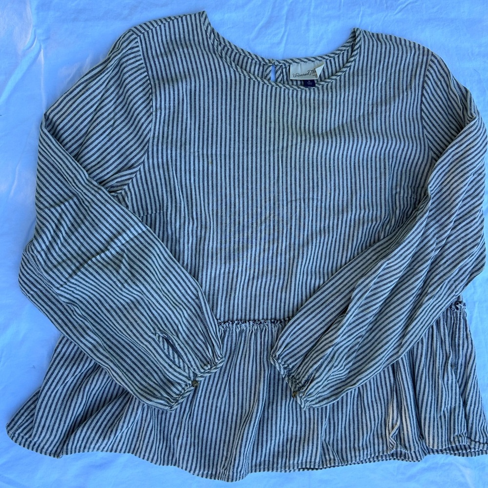 Universal Thread peplum top